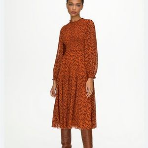 NWOT Aritzia Wilfred Rosalyn Dress